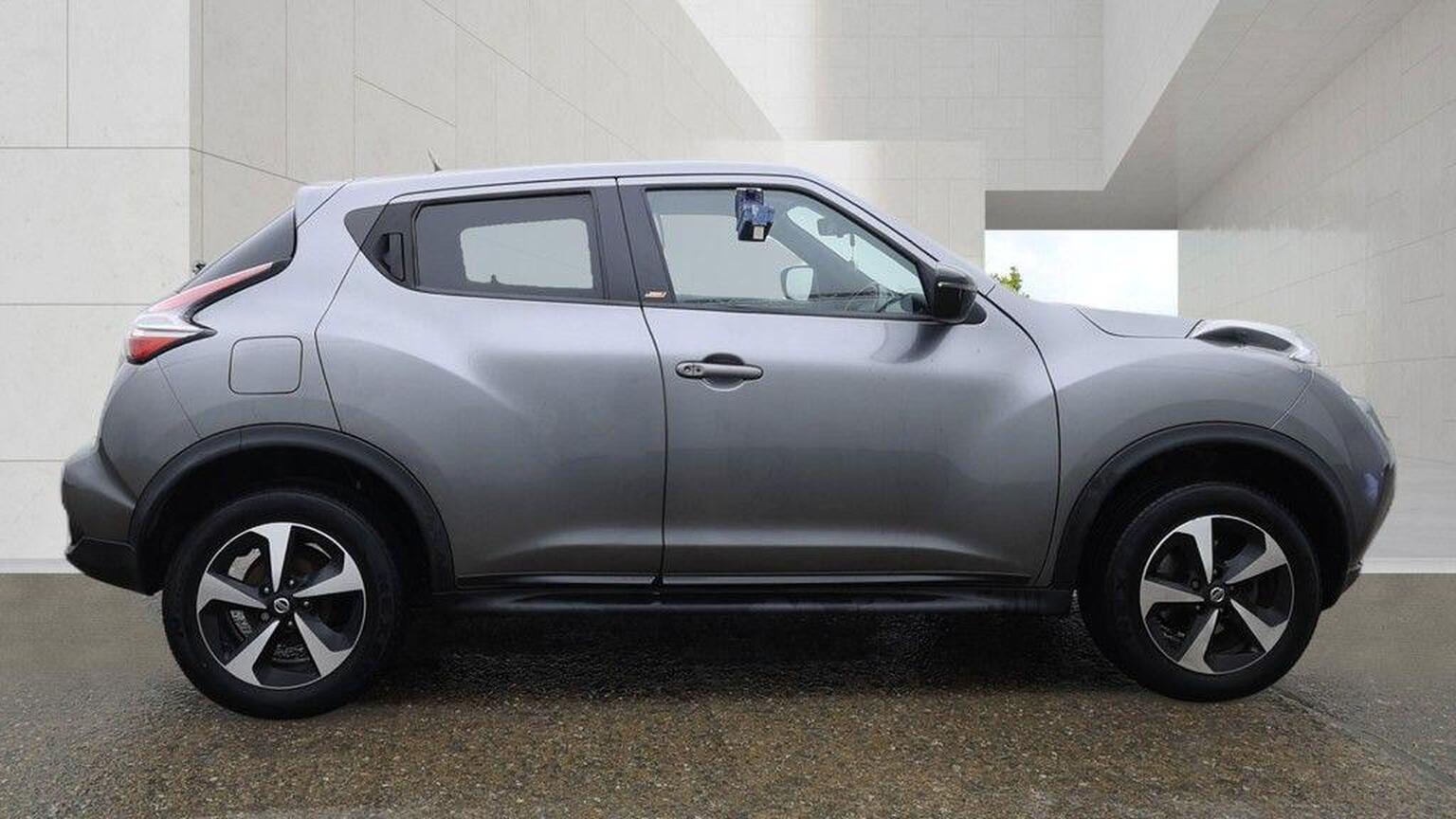 2019 Nissan Juke image 2