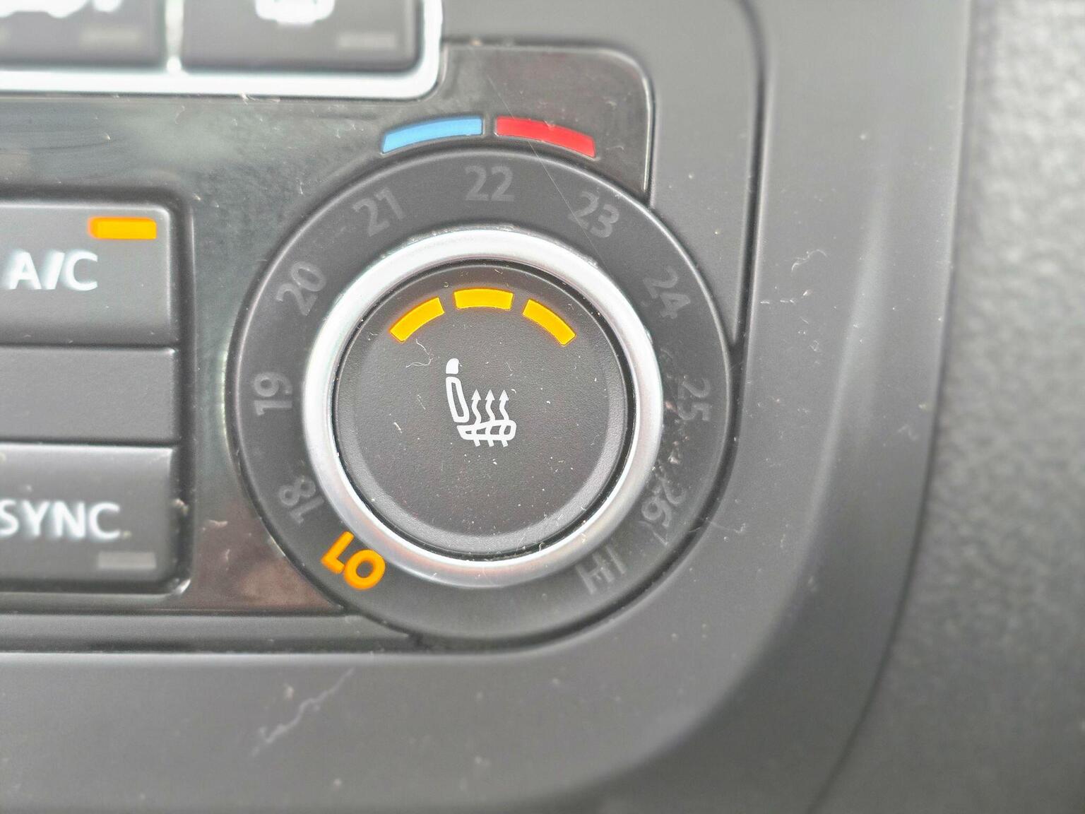 2014 Volkswagen Tiguan image 35