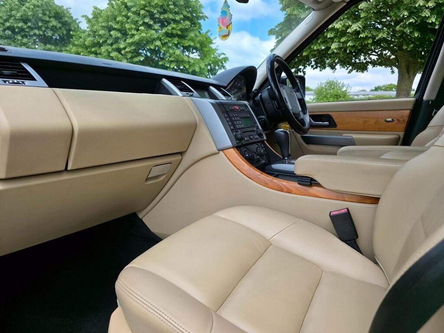 2008 Land Rover Range Rover Sport image 18
