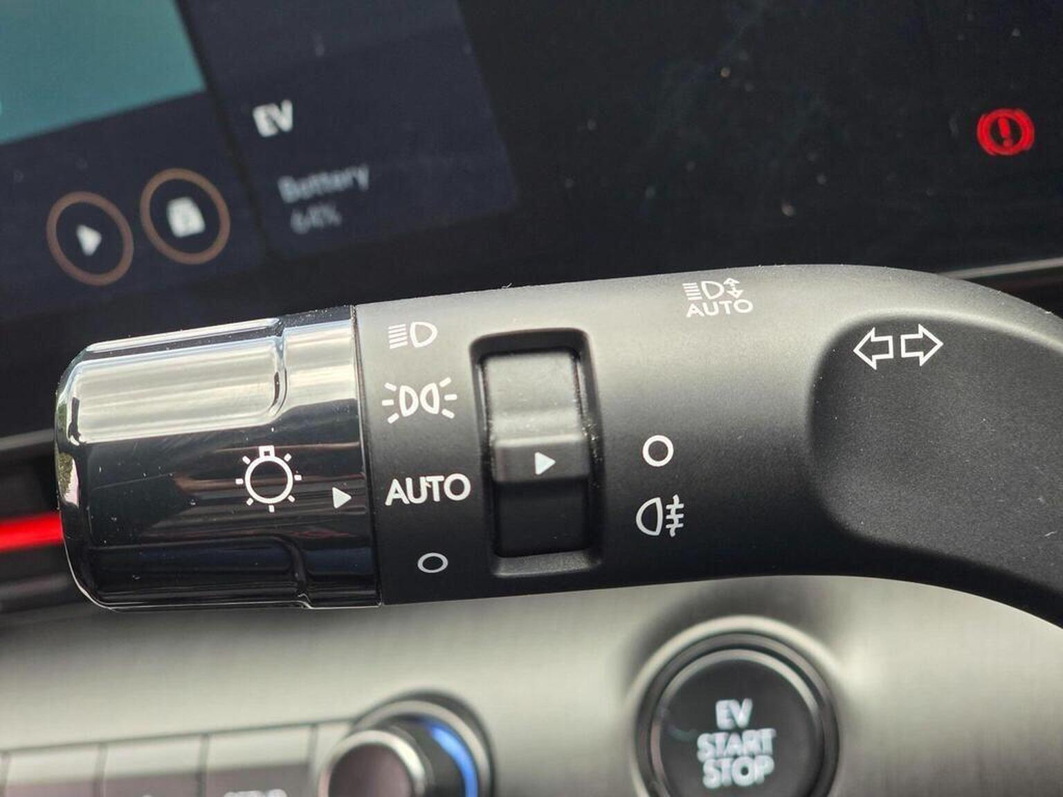 2024 Hyundai KONA image 38
