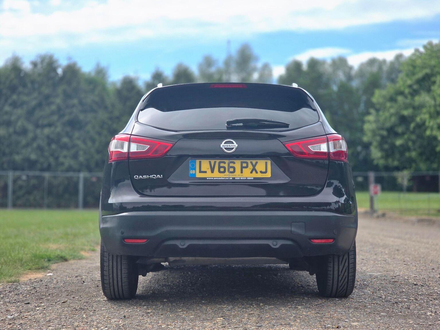 2016 Nissan Qashqai image 8