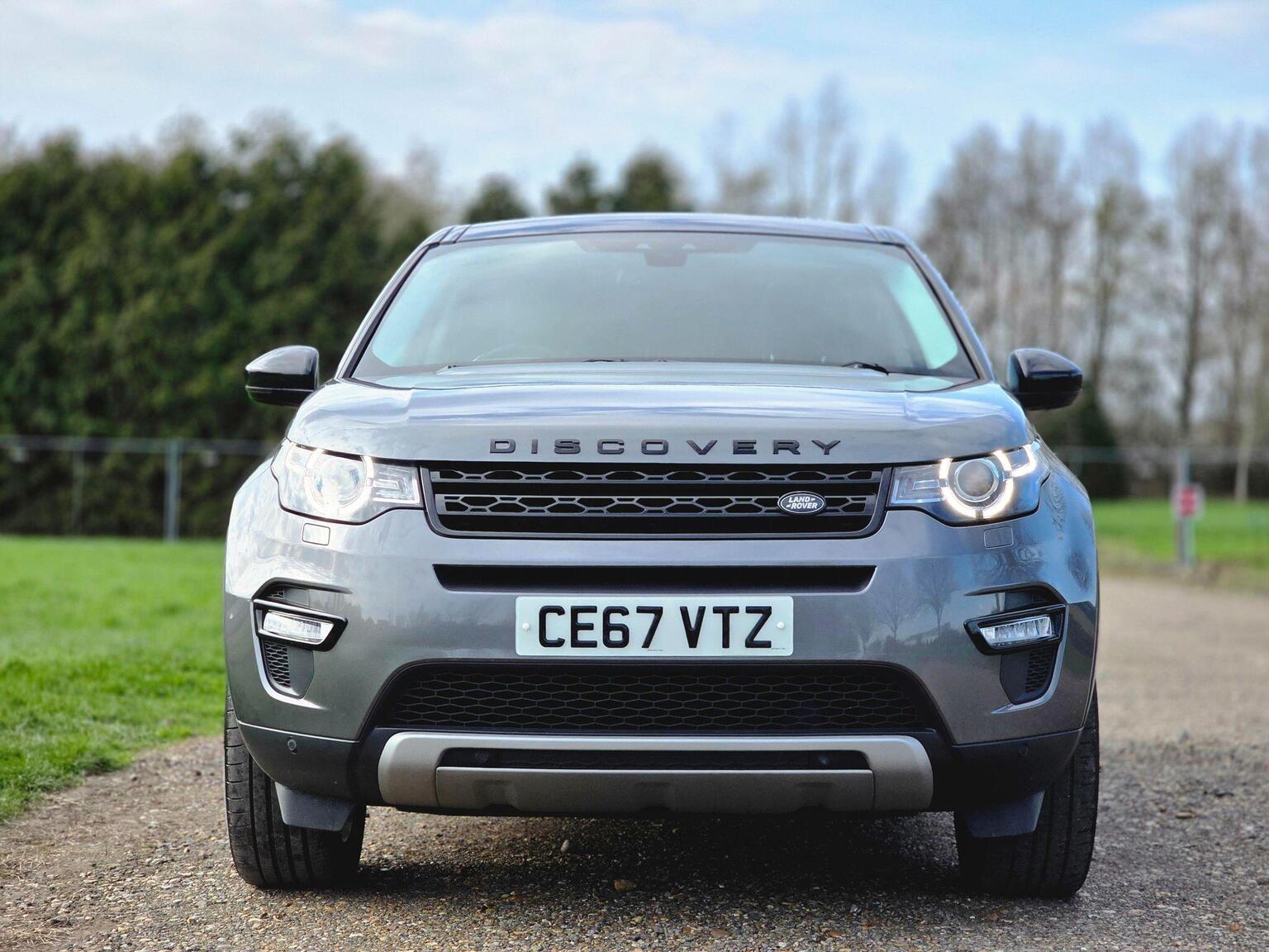 2018 Land Rover Discovery Sport image 19