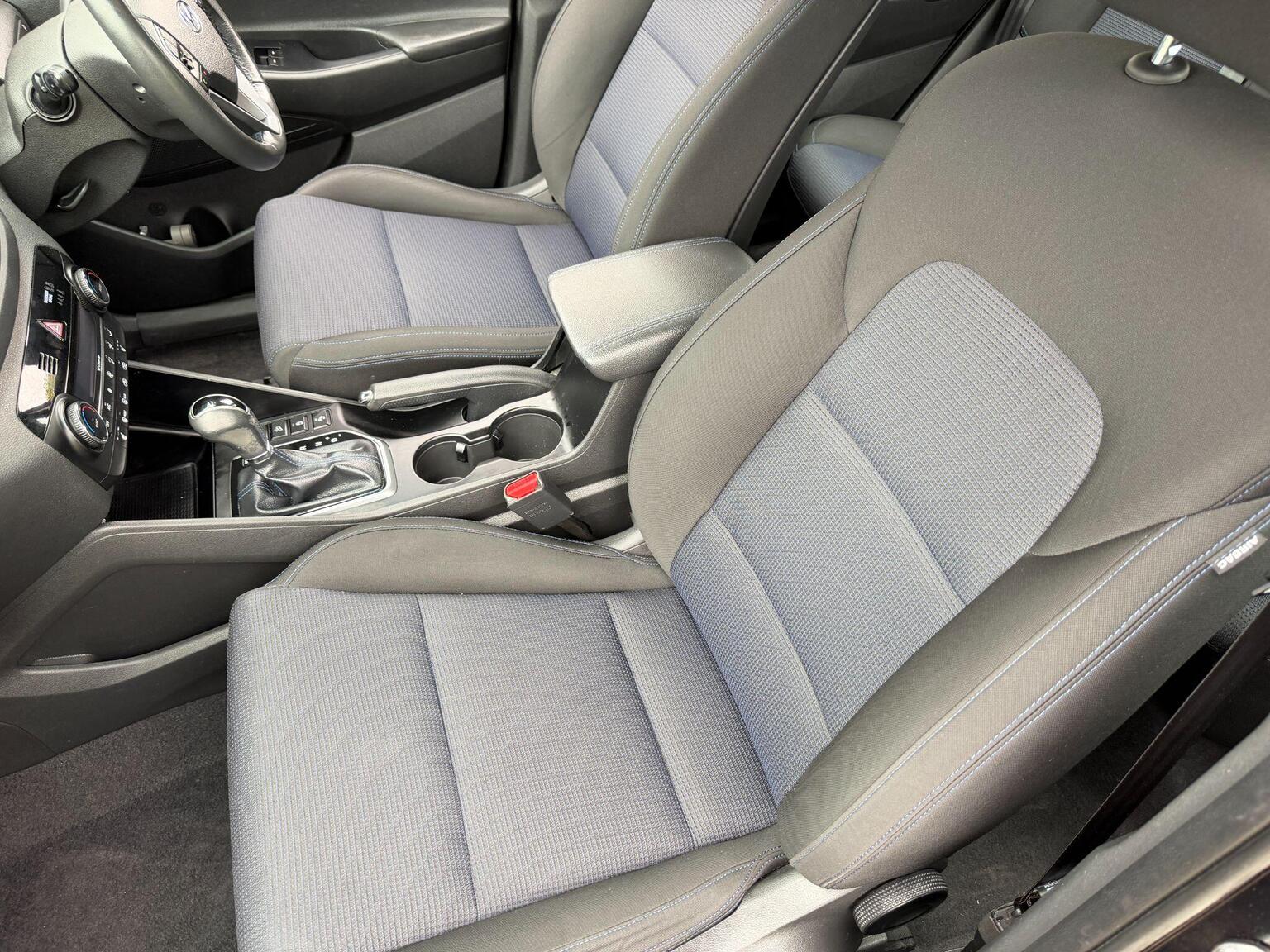 2017 Hyundai TUCSON image 30