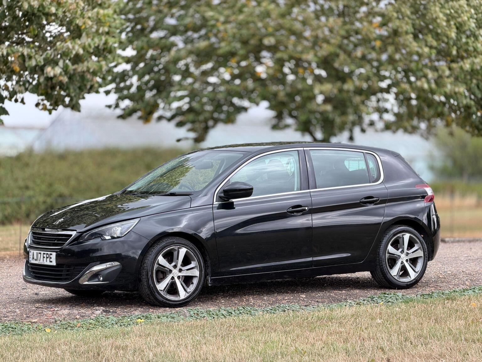 2017 Peugeot 308 image 15