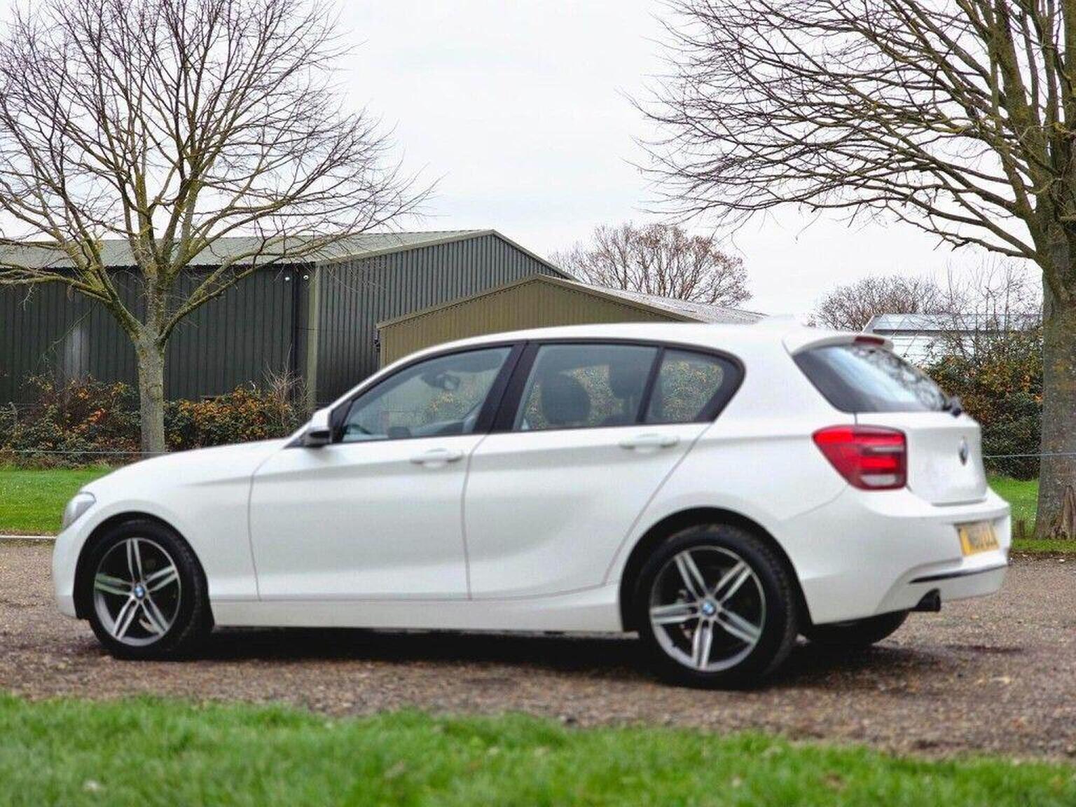 2013 BMW 1 Series image 12