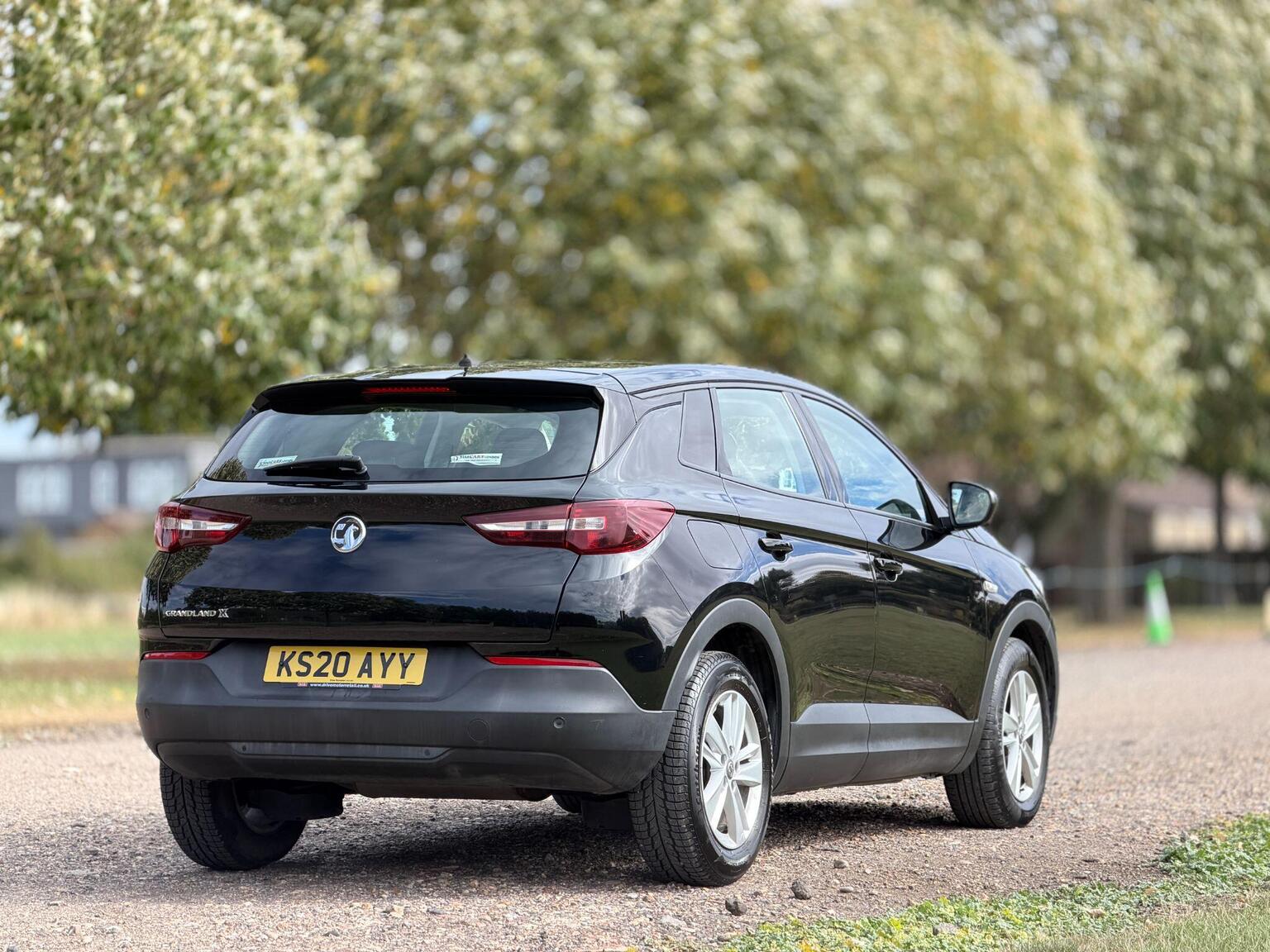2020 Vauxhall Grandland X image 8
