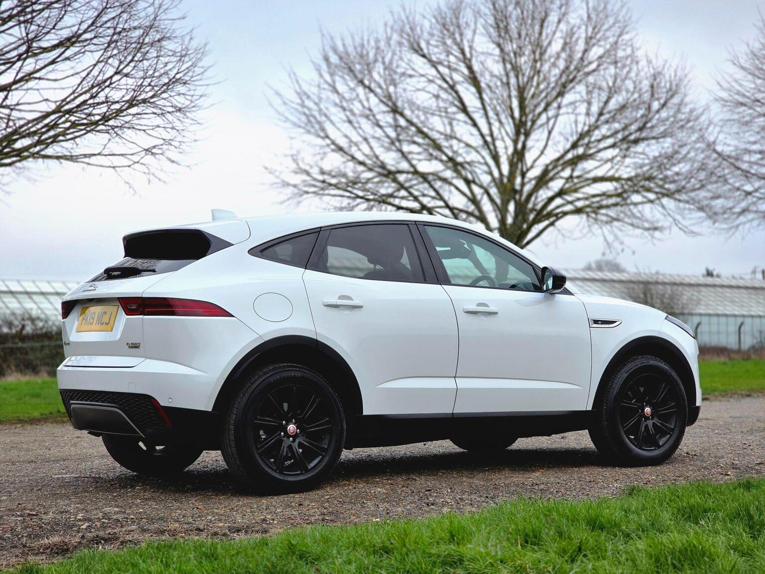 2019 Jaguar E-PACE image 4