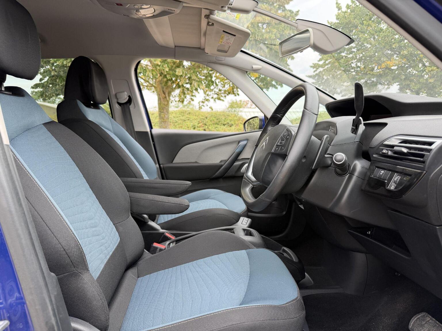 2019 Citroen Grand C4 SpaceTourer image 22
