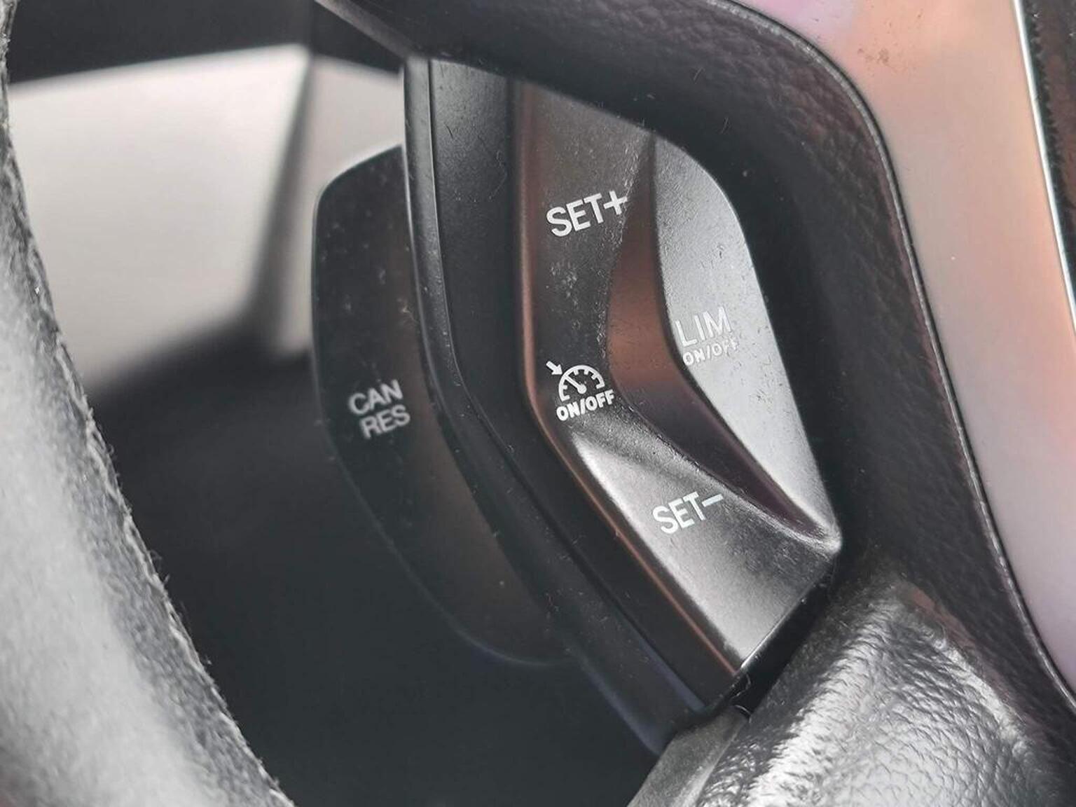 2015 Ford Kuga image 31