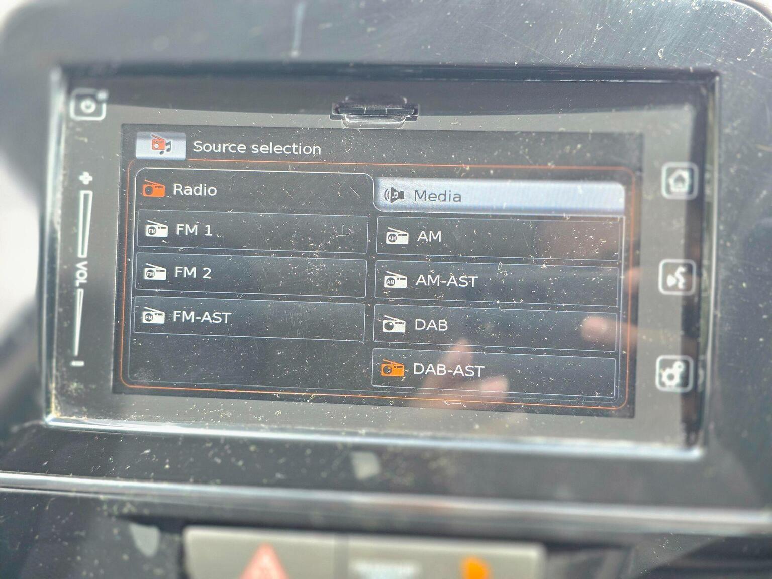 2019 Suzuki Vitara image 44