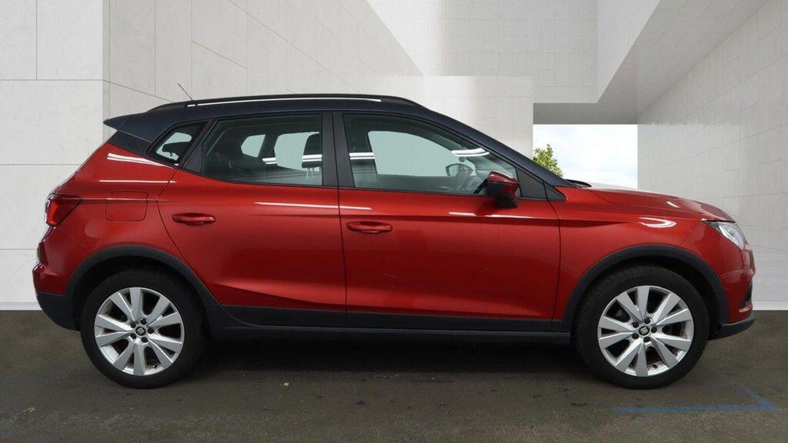 2019 Seat Arona image 2