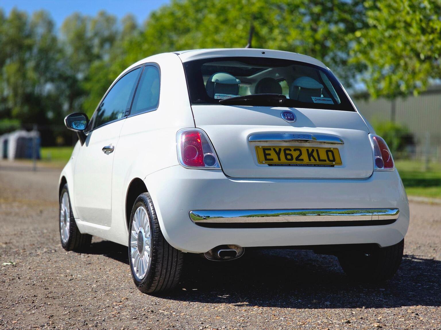 2012 Fiat 500 image 9
