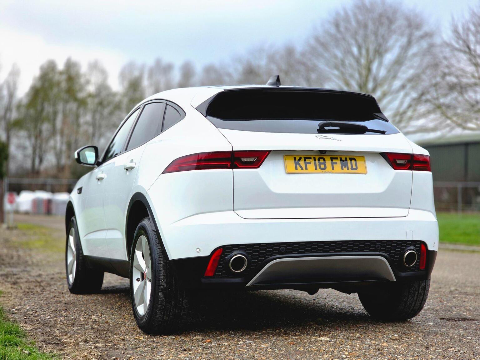 2018 Jaguar E-PACE image 9