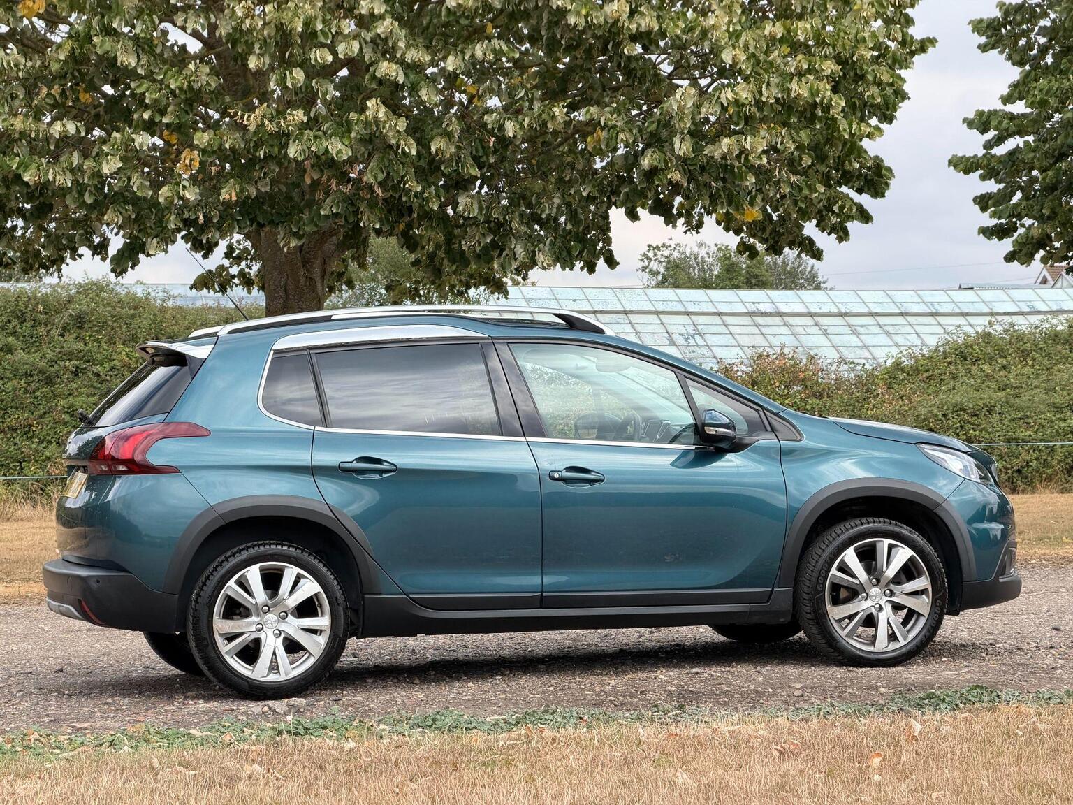 2018 Peugeot 2008 image 4