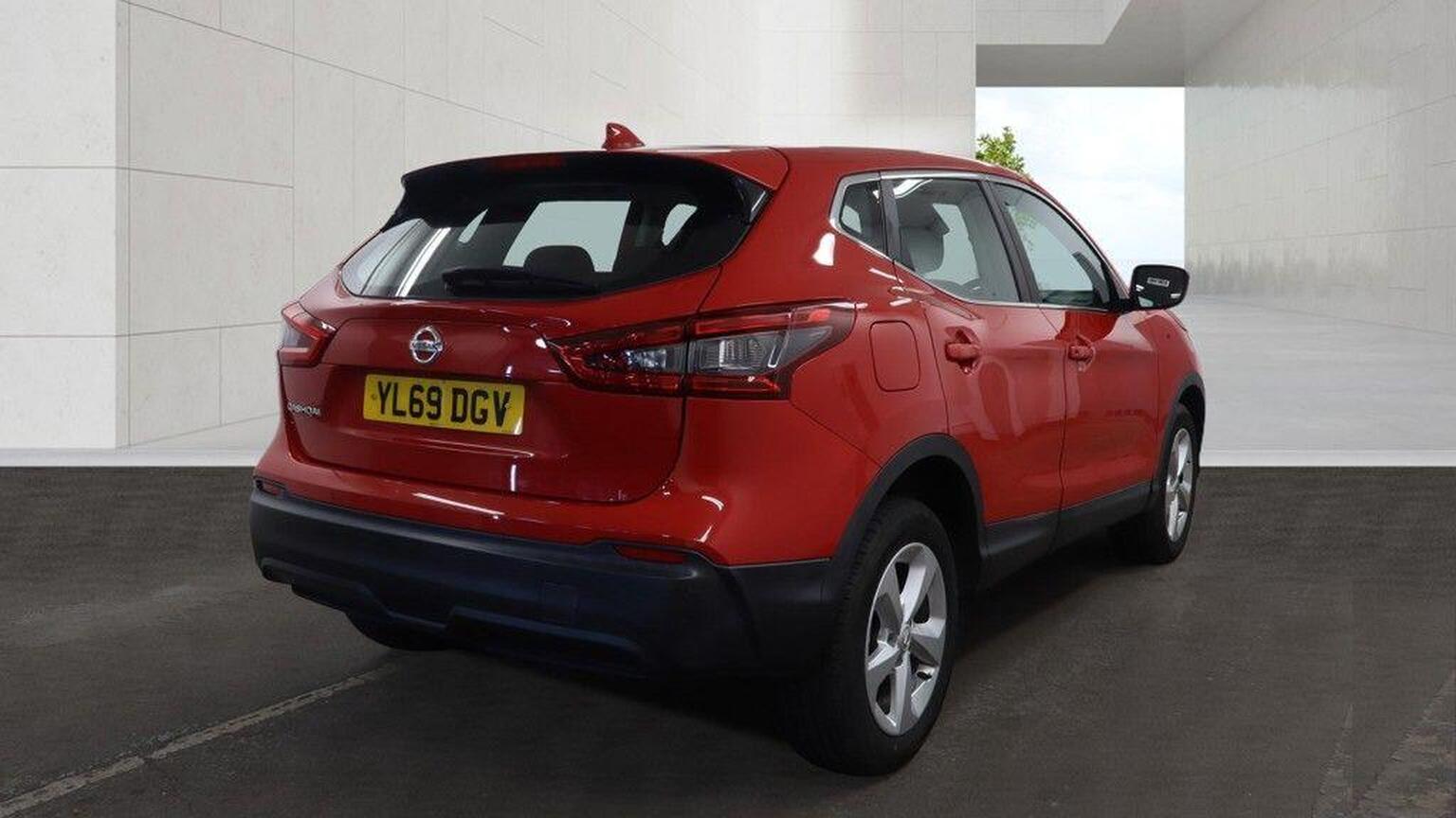 2019 Nissan Qashqai image 3