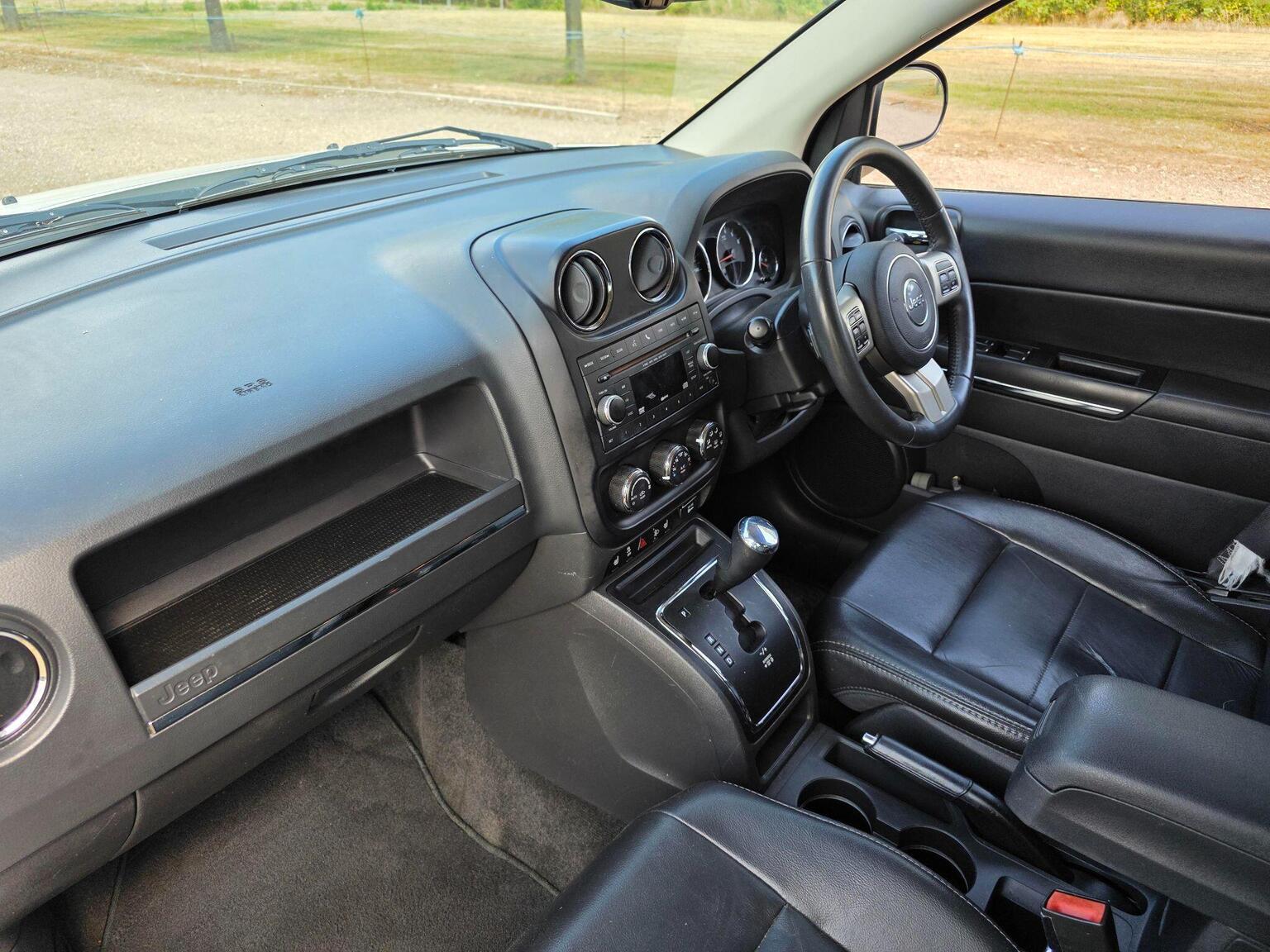 2012 Jeep Compass image 30