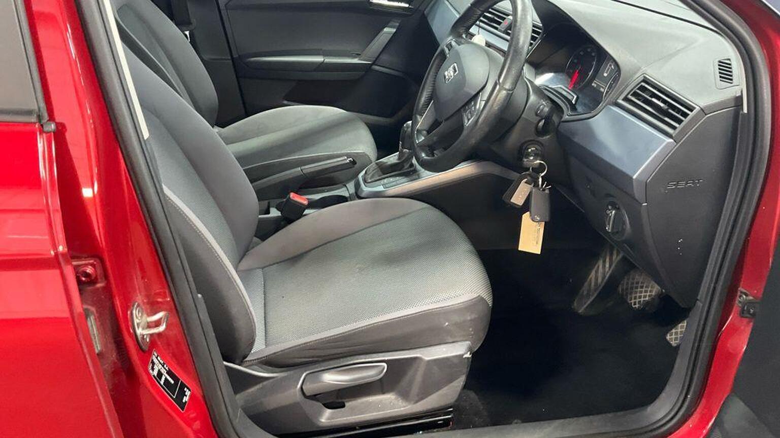 2019 Seat Arona image 12