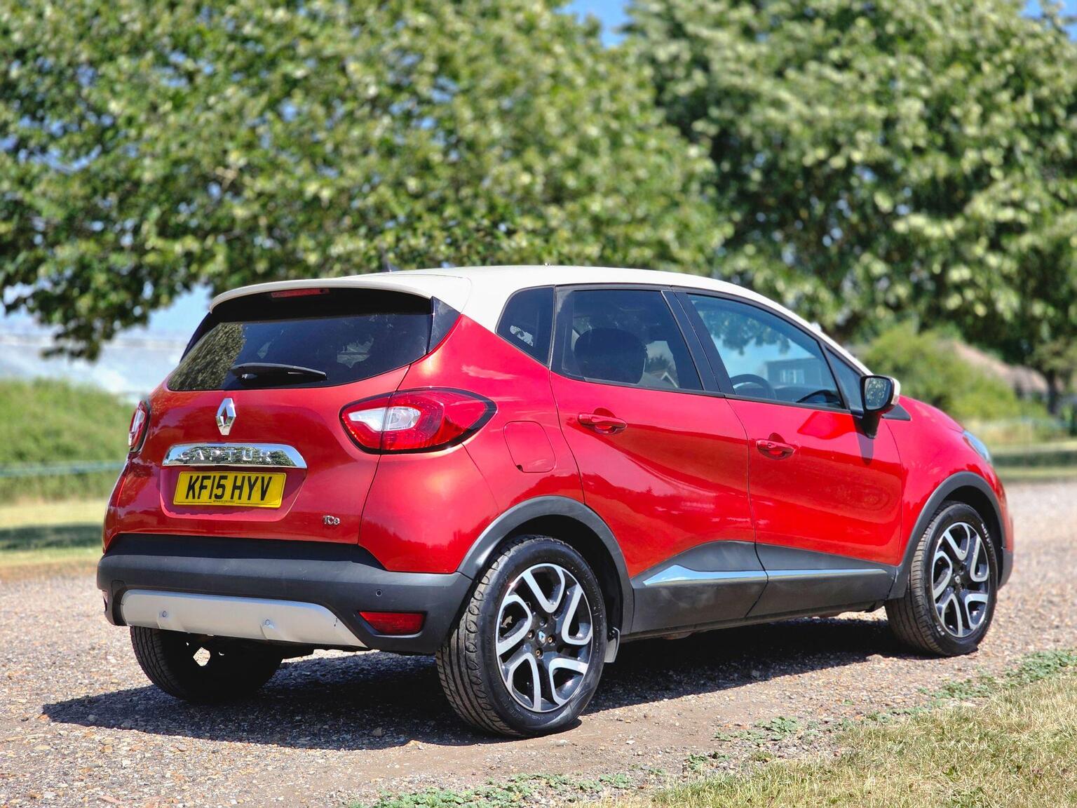2015 Renault Captur image 8