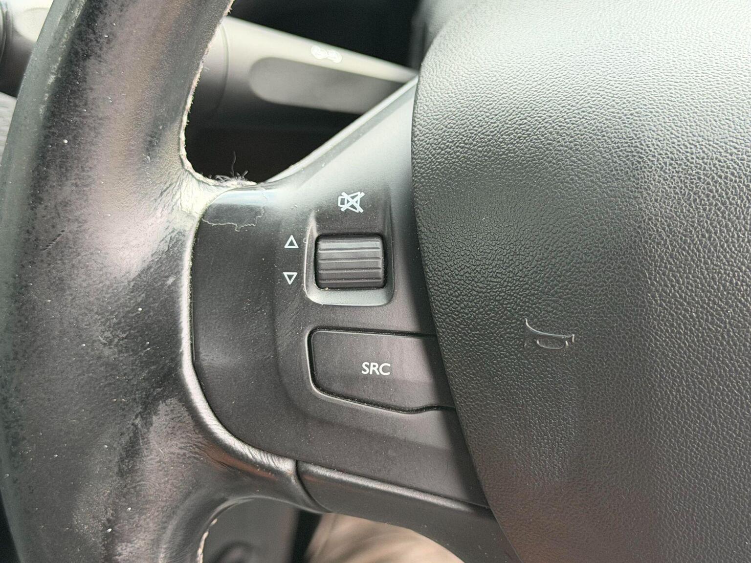 2018 Peugeot 2008 image 19