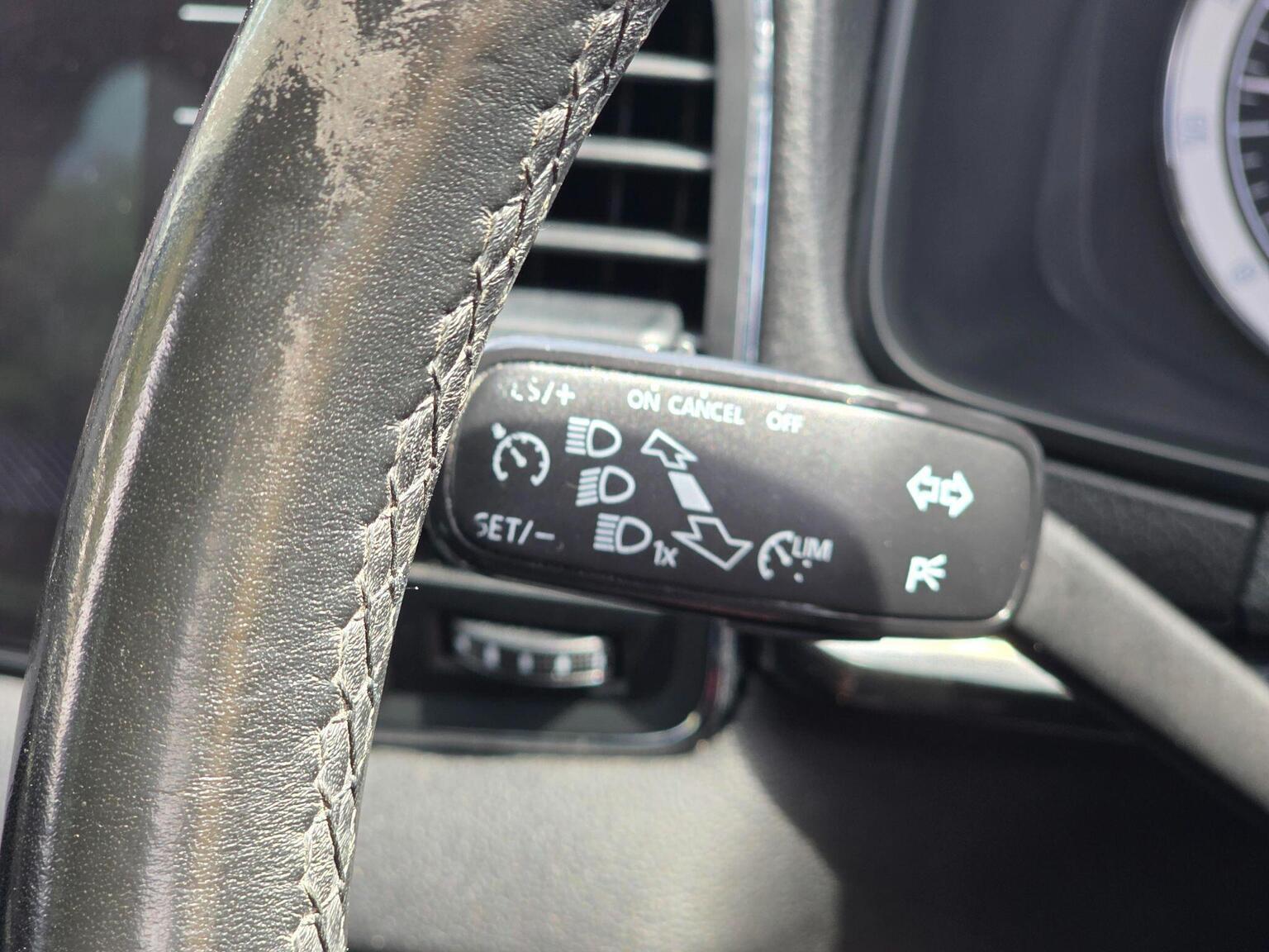 2018 Skoda Karoq image 44