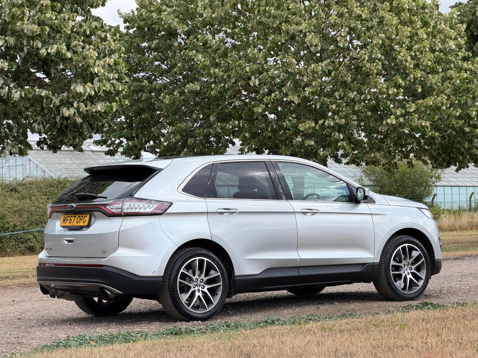 2018 Ford Edge image 6