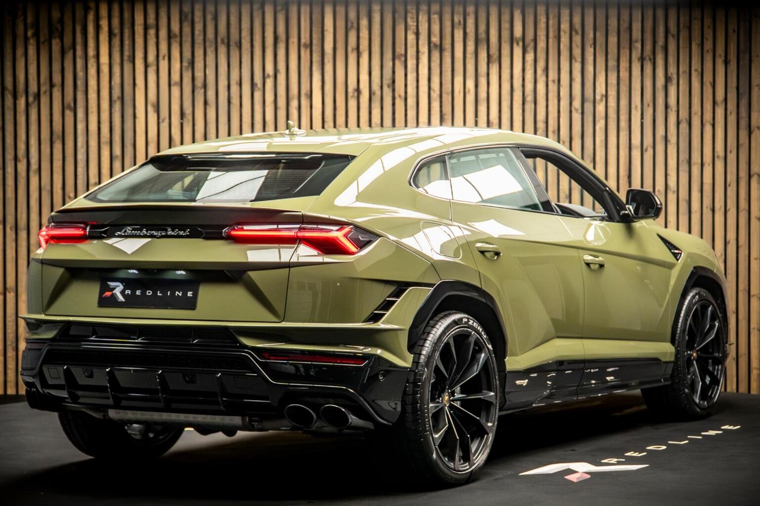 2024 Lamborghini Urus V8 BiTurbo S Auto 4WD — photograph 4
