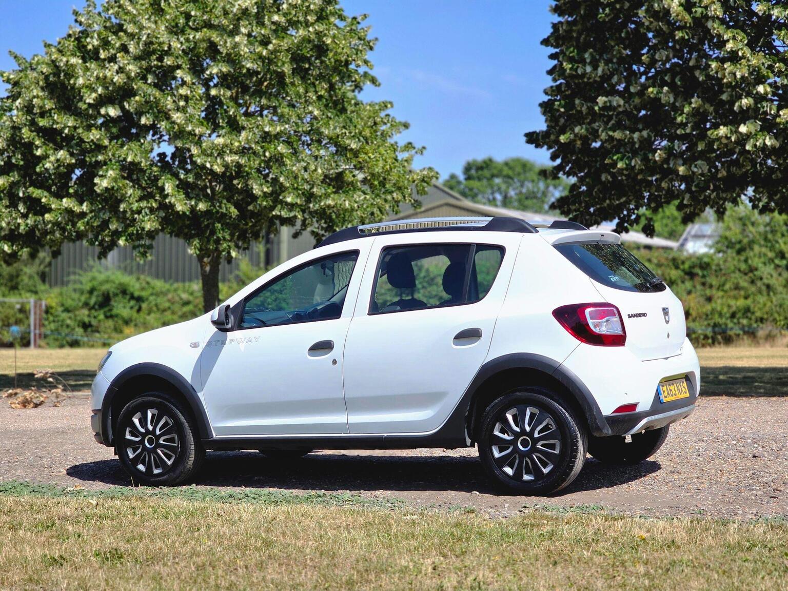 2013 Dacia Sandero Stepway image 16