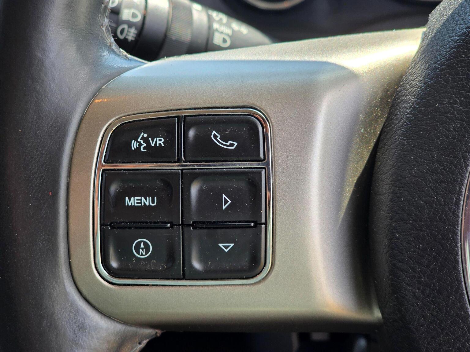 2012 Jeep Compass image 35
