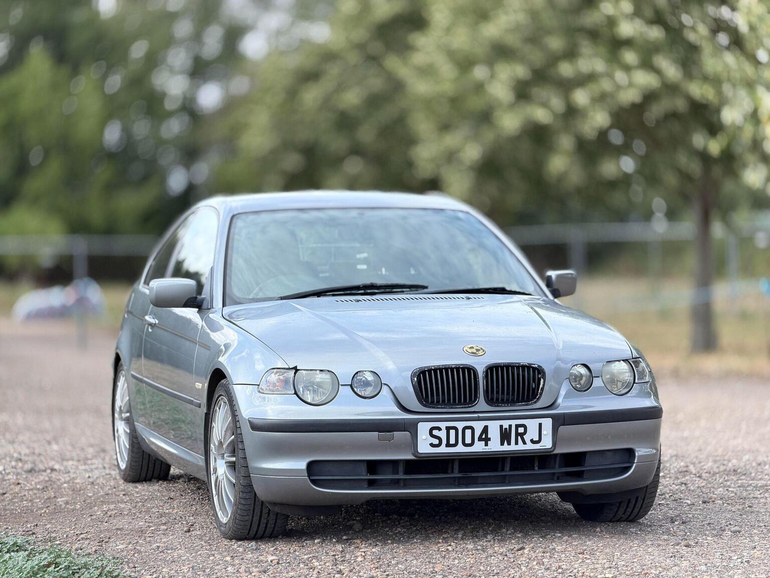 2004 BMW 3 Series image 16