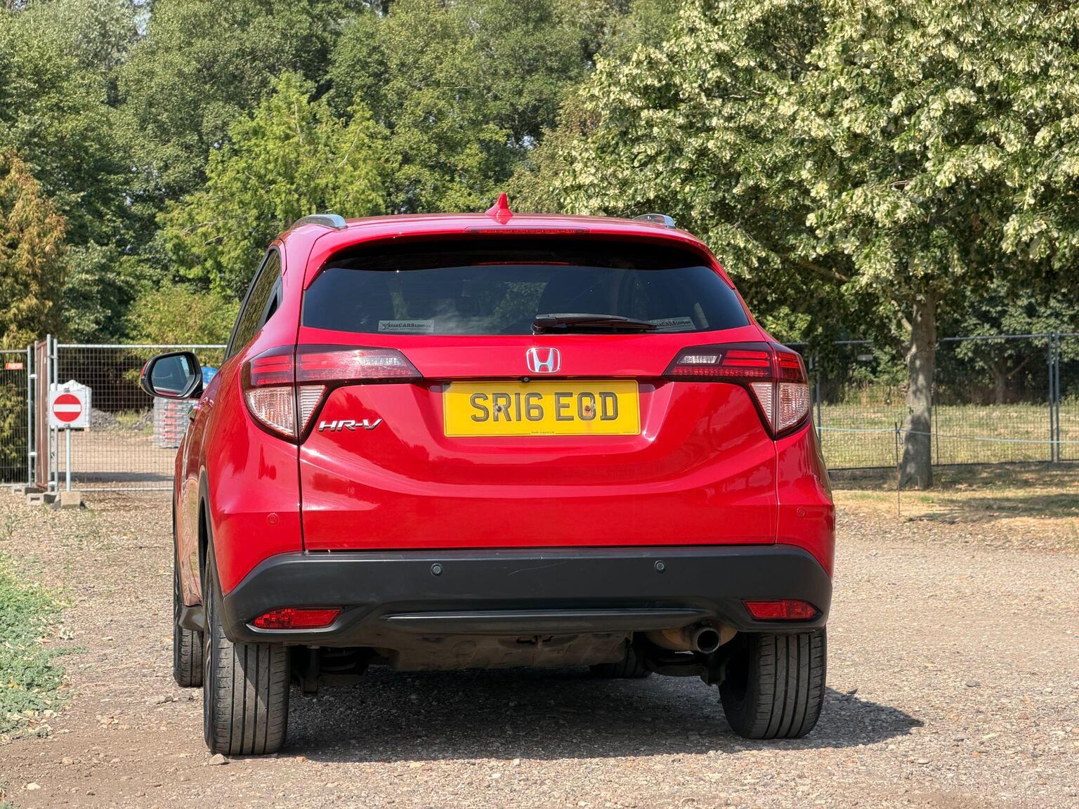 2016 Honda HR-V image 11
