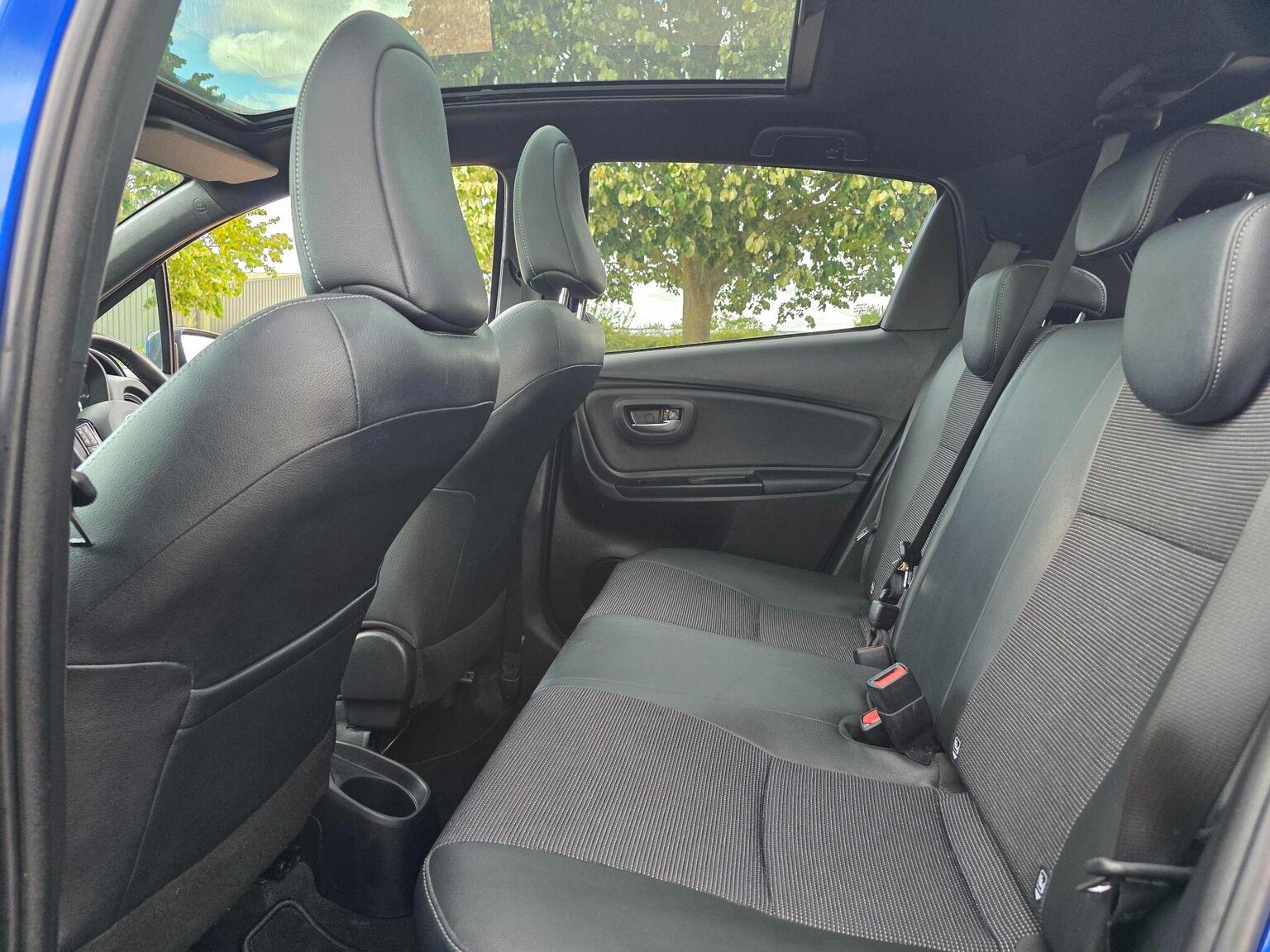 2019 Toyota Yaris image 27