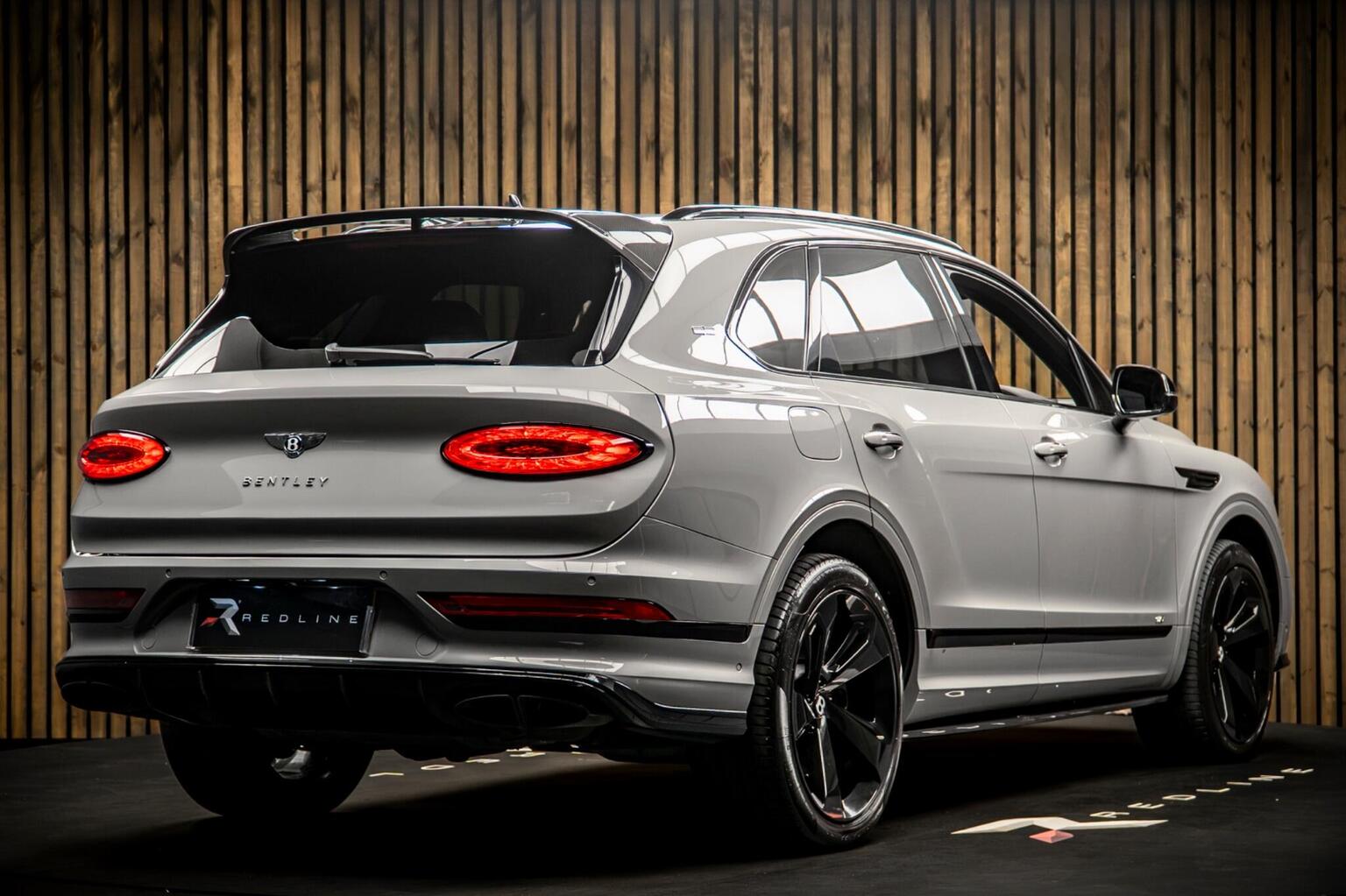 2021 Bentley Bentayga V8 Auto 4WD — photograph 4