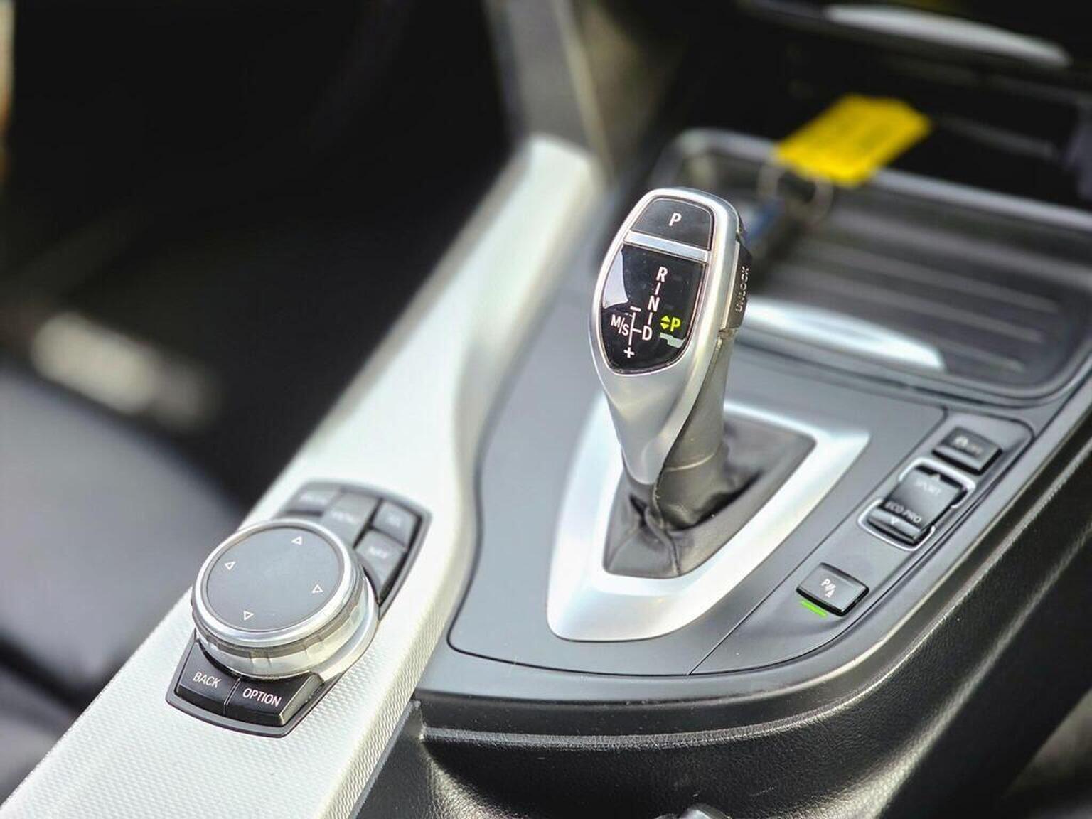 2014 BMW 4 Series image 36