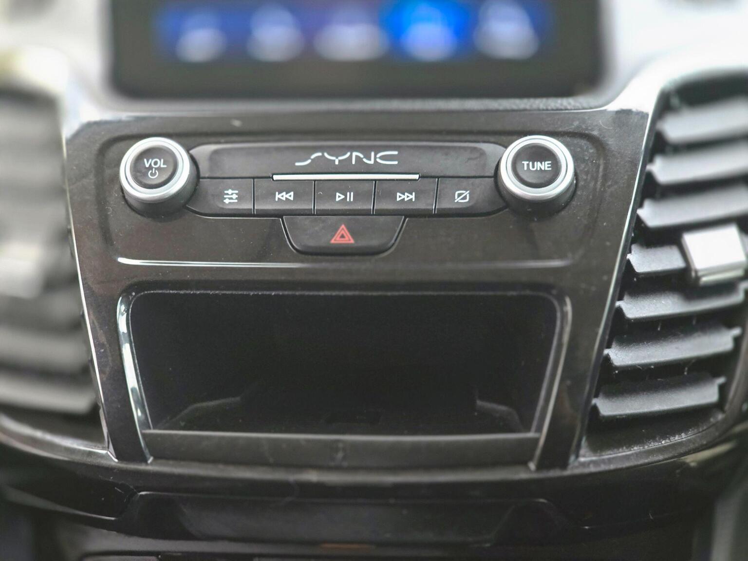 2020 Ford Transit Connect image 45