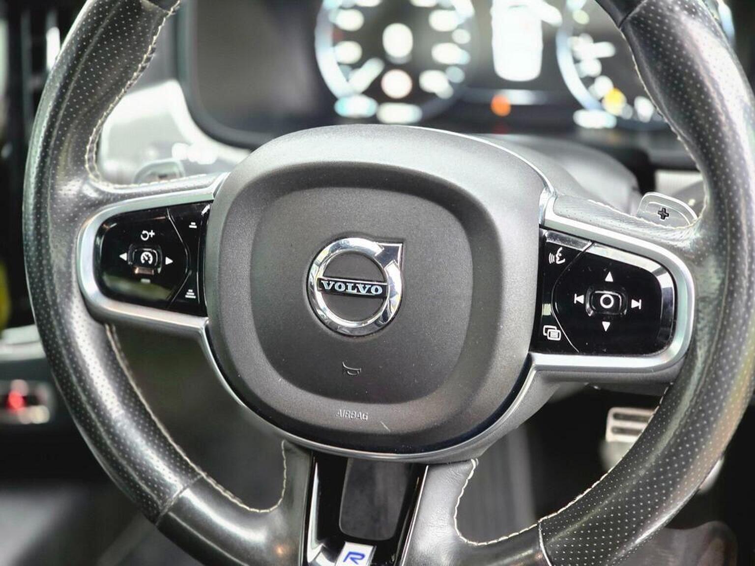 2019 Volvo S90 image 42