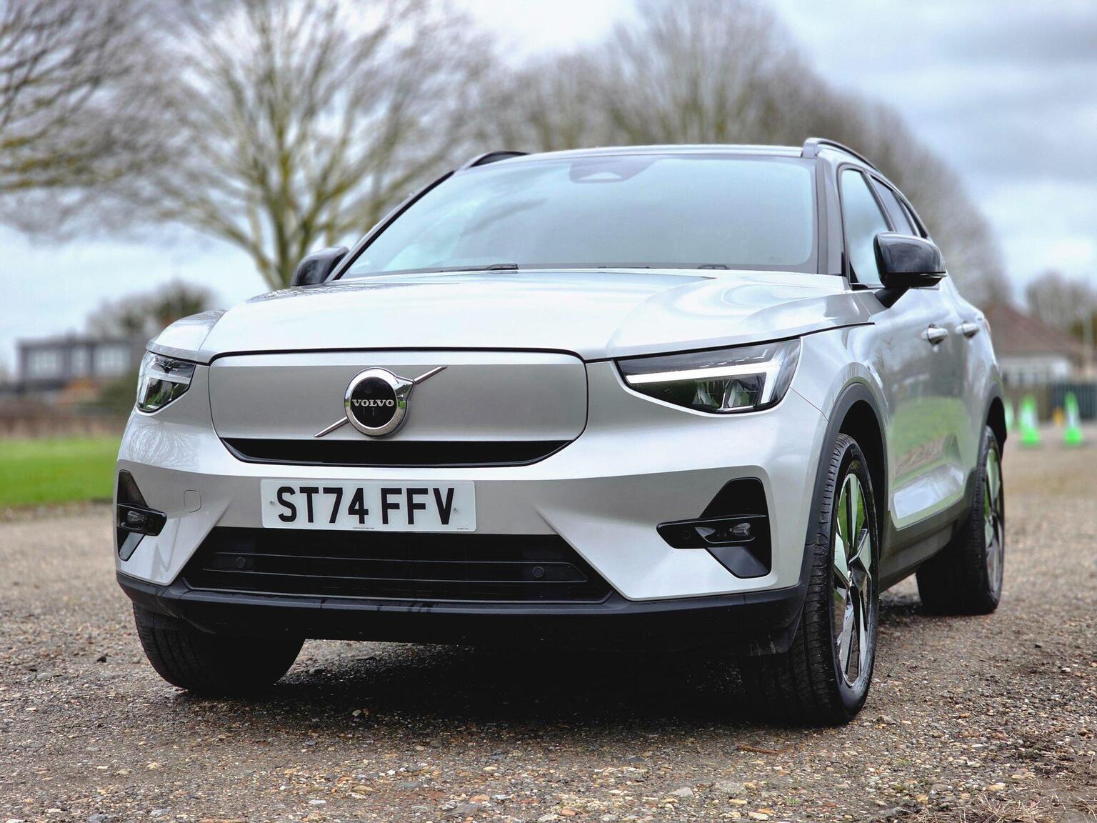 2024 Volvo EX40 image 15