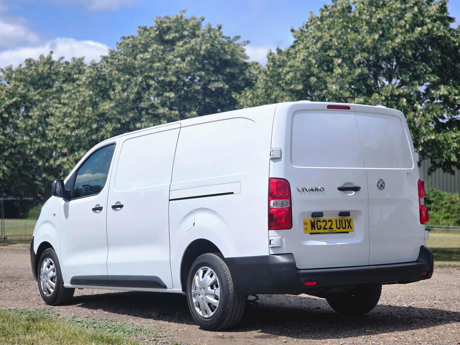 2022 Vauxhall Vivaro image 16