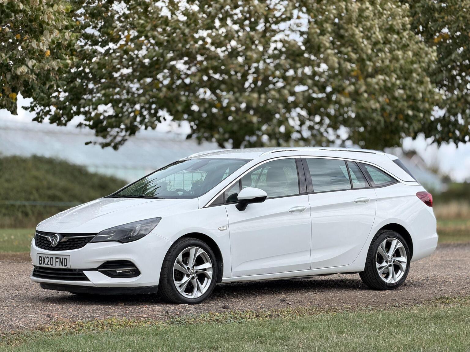 2020 Vauxhall Astra image 17