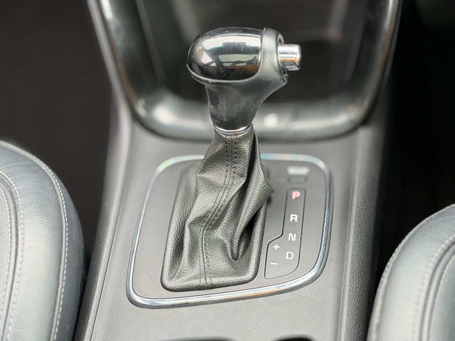 2015 Kia Ceed image 19