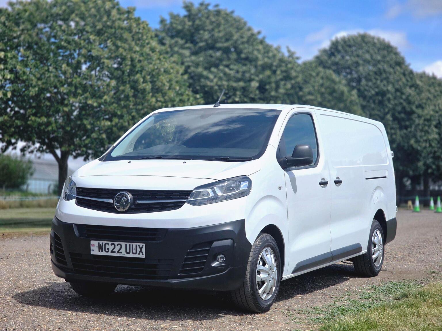 2022 Vauxhall Vivaro image 24