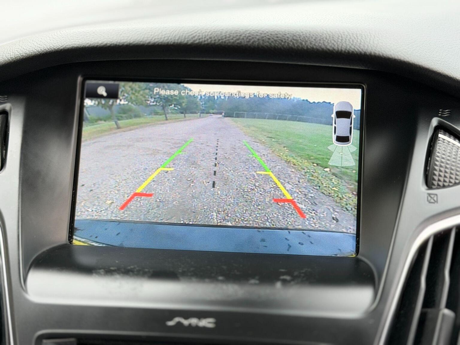 2016 Ford Focus image 46