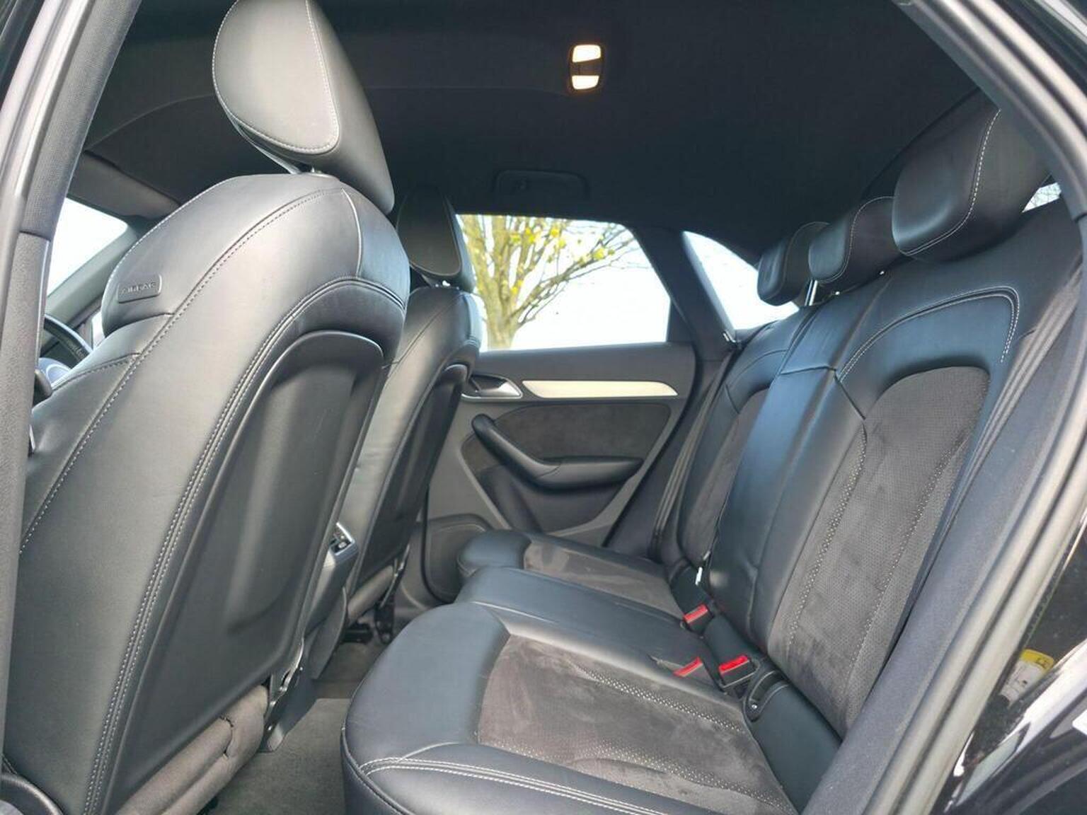 2015 Audi Q3 image 23
