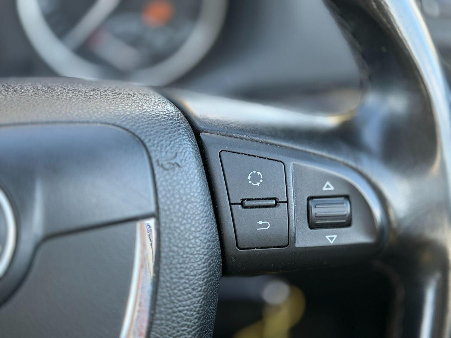 2009 Skoda Octavia image 28