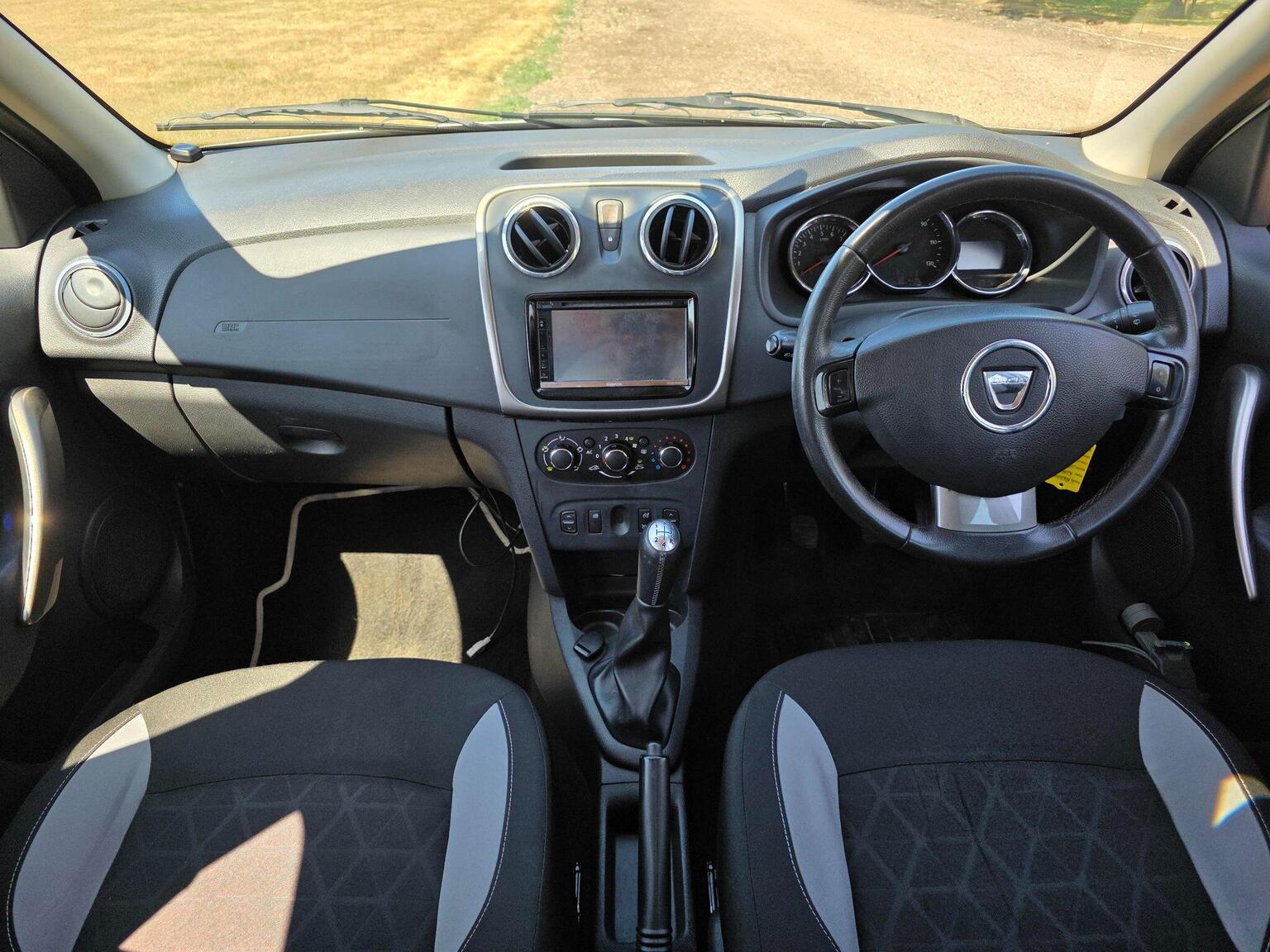 2013 Dacia Sandero Stepway image 33