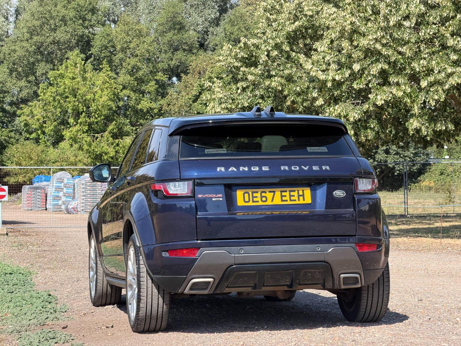 2017 Land Rover Range Rover Evoque image 11