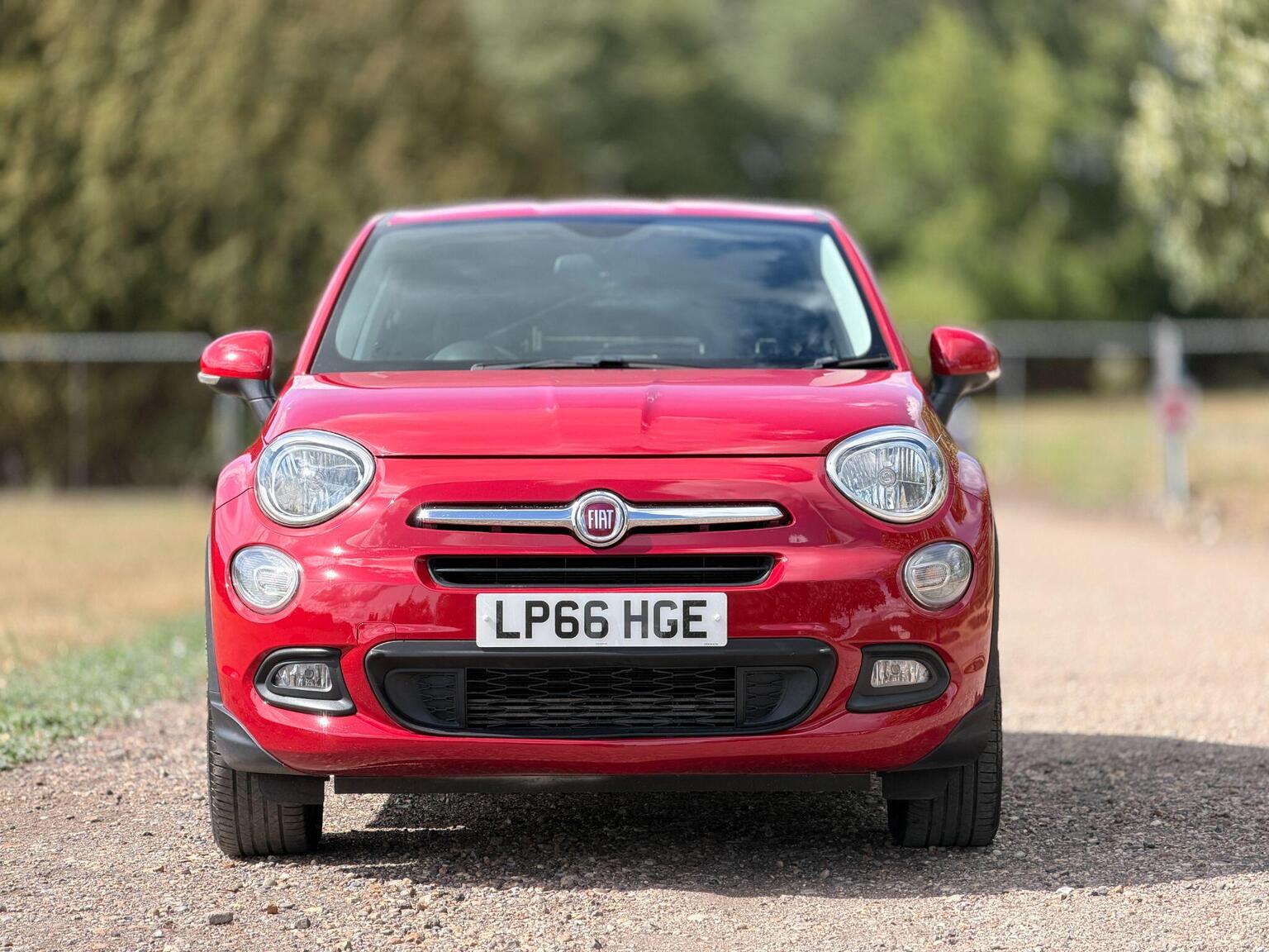 2016 Fiat 500X image 18