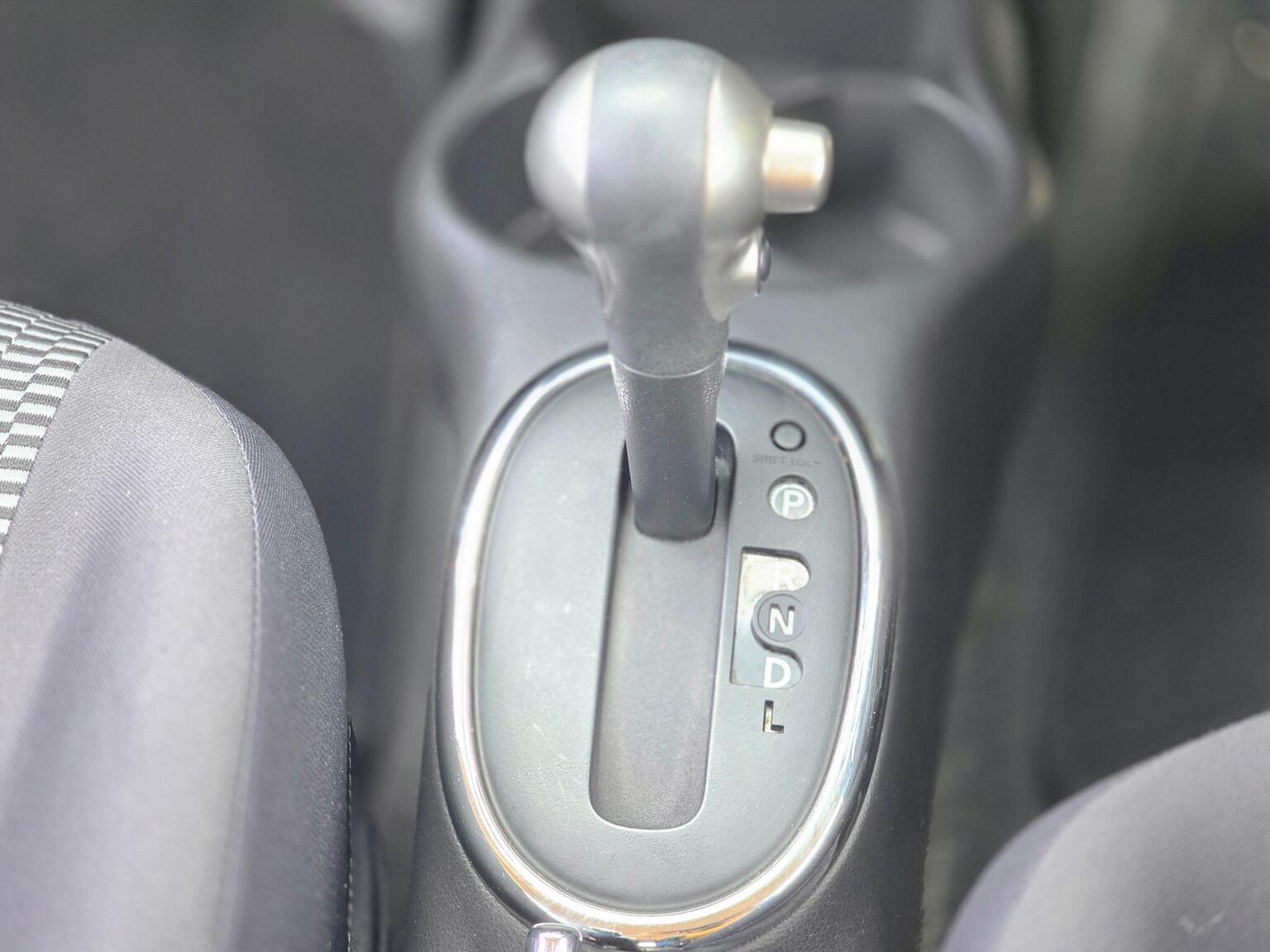 2013 Nissan Micra image 34