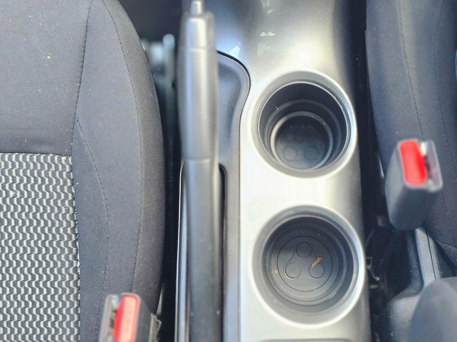 2014 Nissan Juke image 37