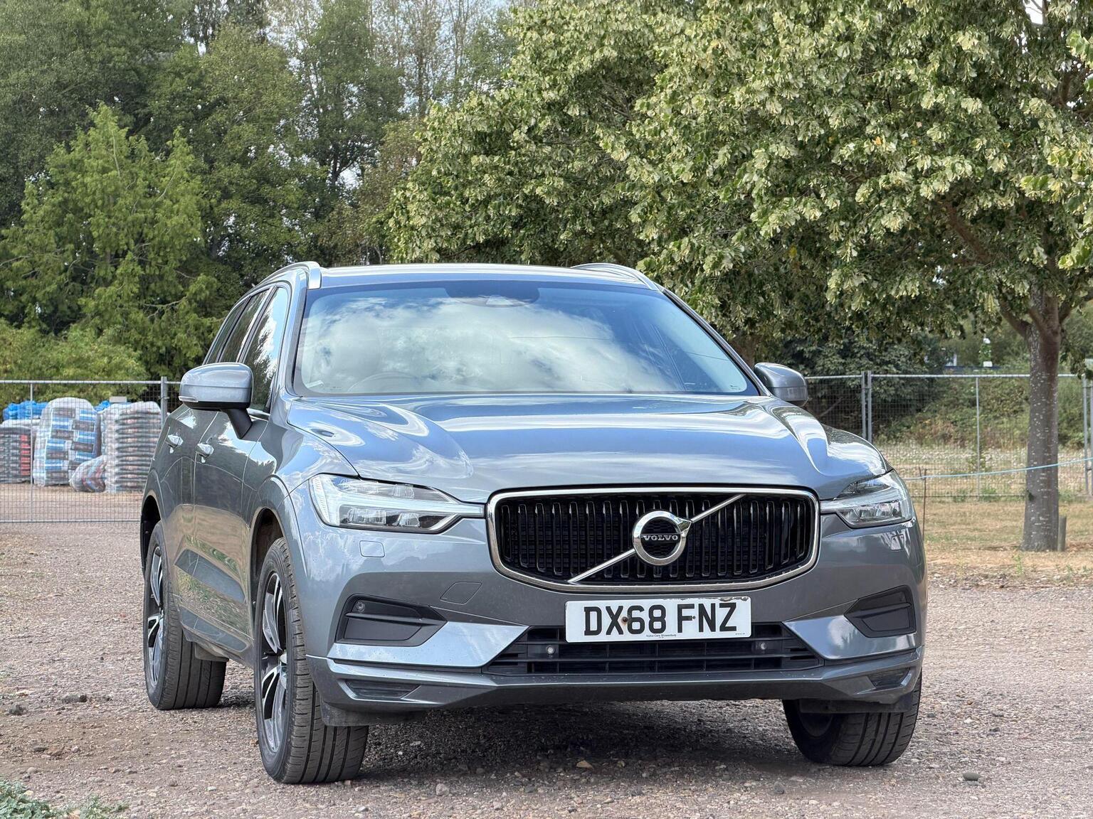 2018 Volvo XC60 image 19