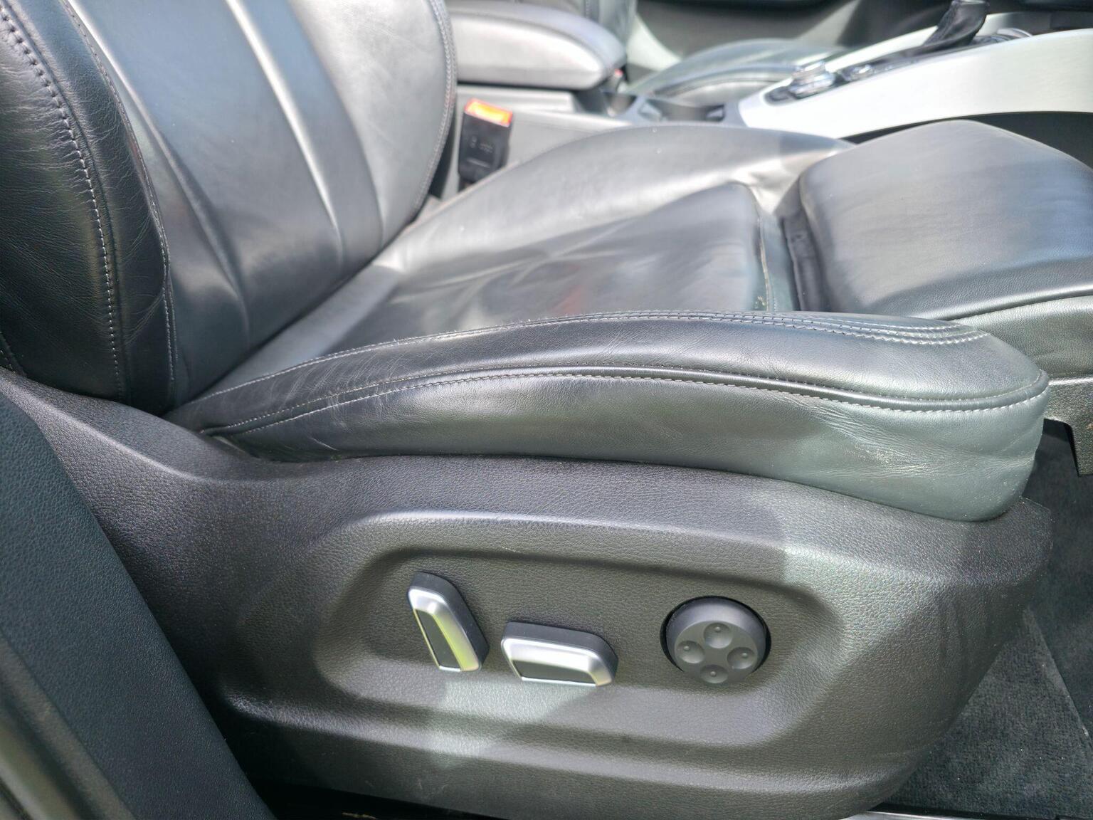 2012 Audi Q5 image 32